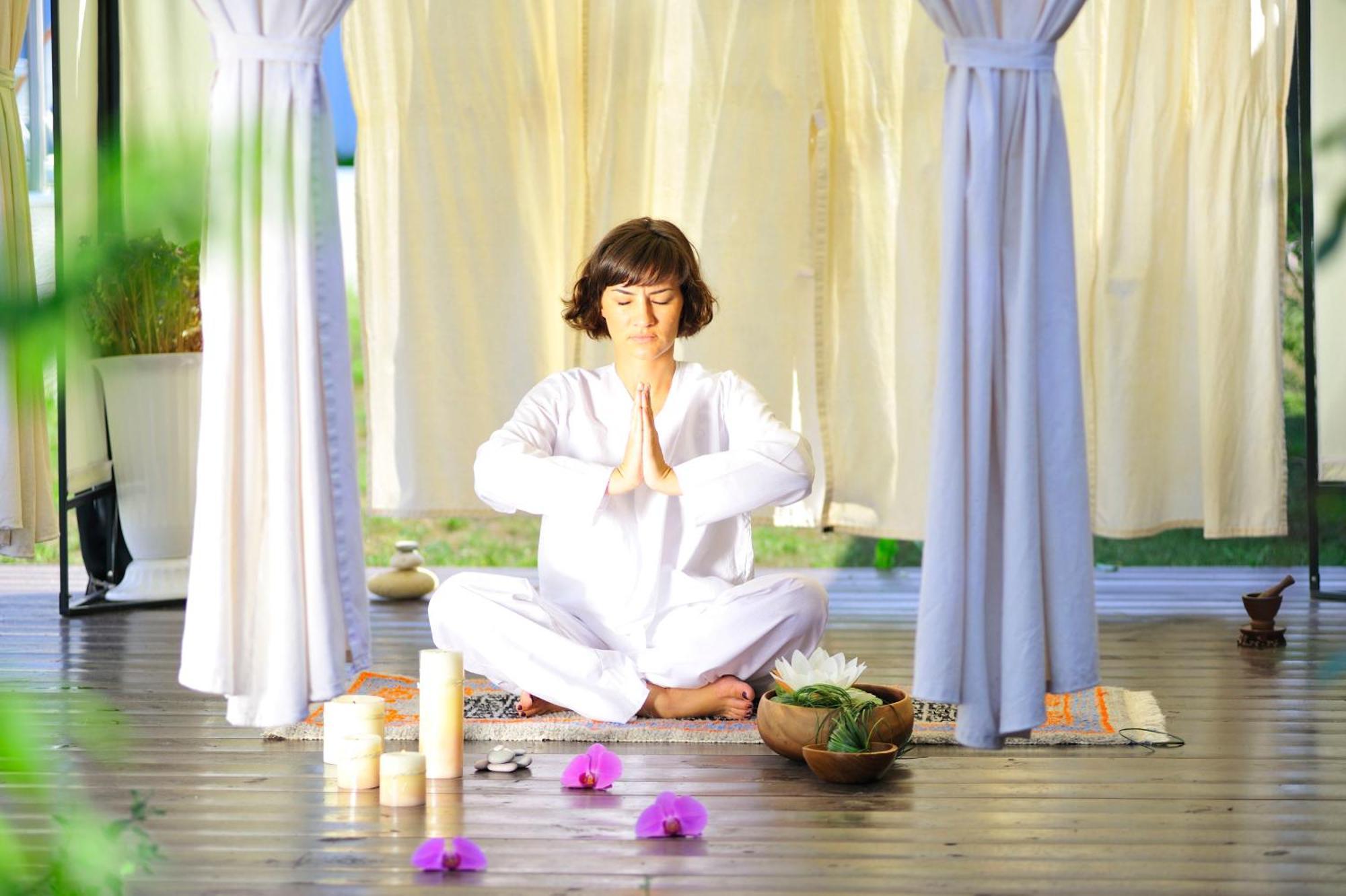 Seasons Spa Boutique Hotel Kozyn Dış mekan fotoğraf