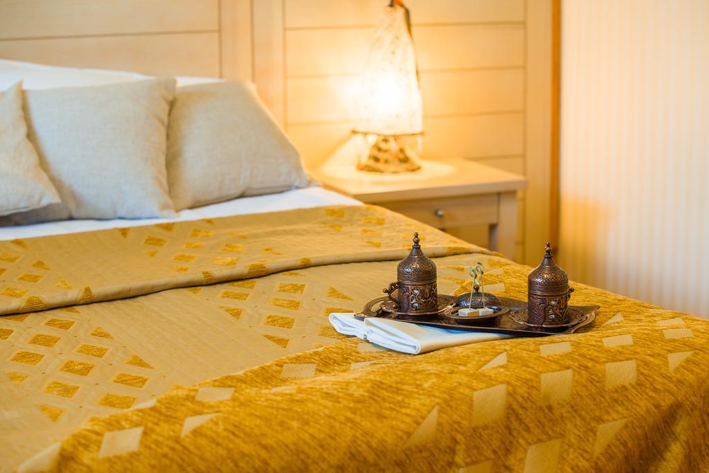 Seasons Spa Boutique Hotel Kozyn Dış mekan fotoğraf