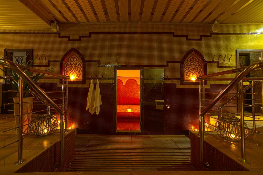 Seasons Spa Boutique Hotel Kozyn Dış mekan fotoğraf