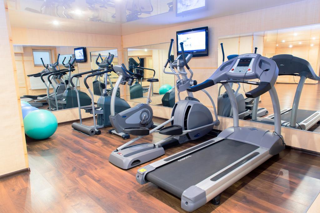 Seasons Spa Boutique Hotel Kozyn Dış mekan fotoğraf