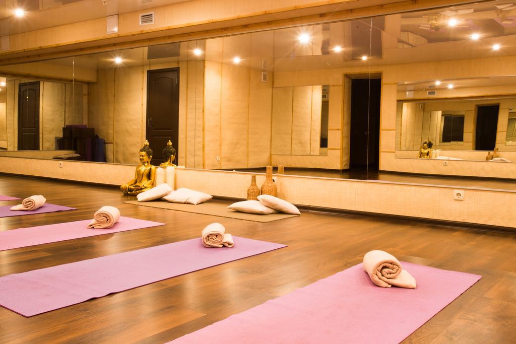 Seasons Spa Boutique Hotel Kozyn Dış mekan fotoğraf