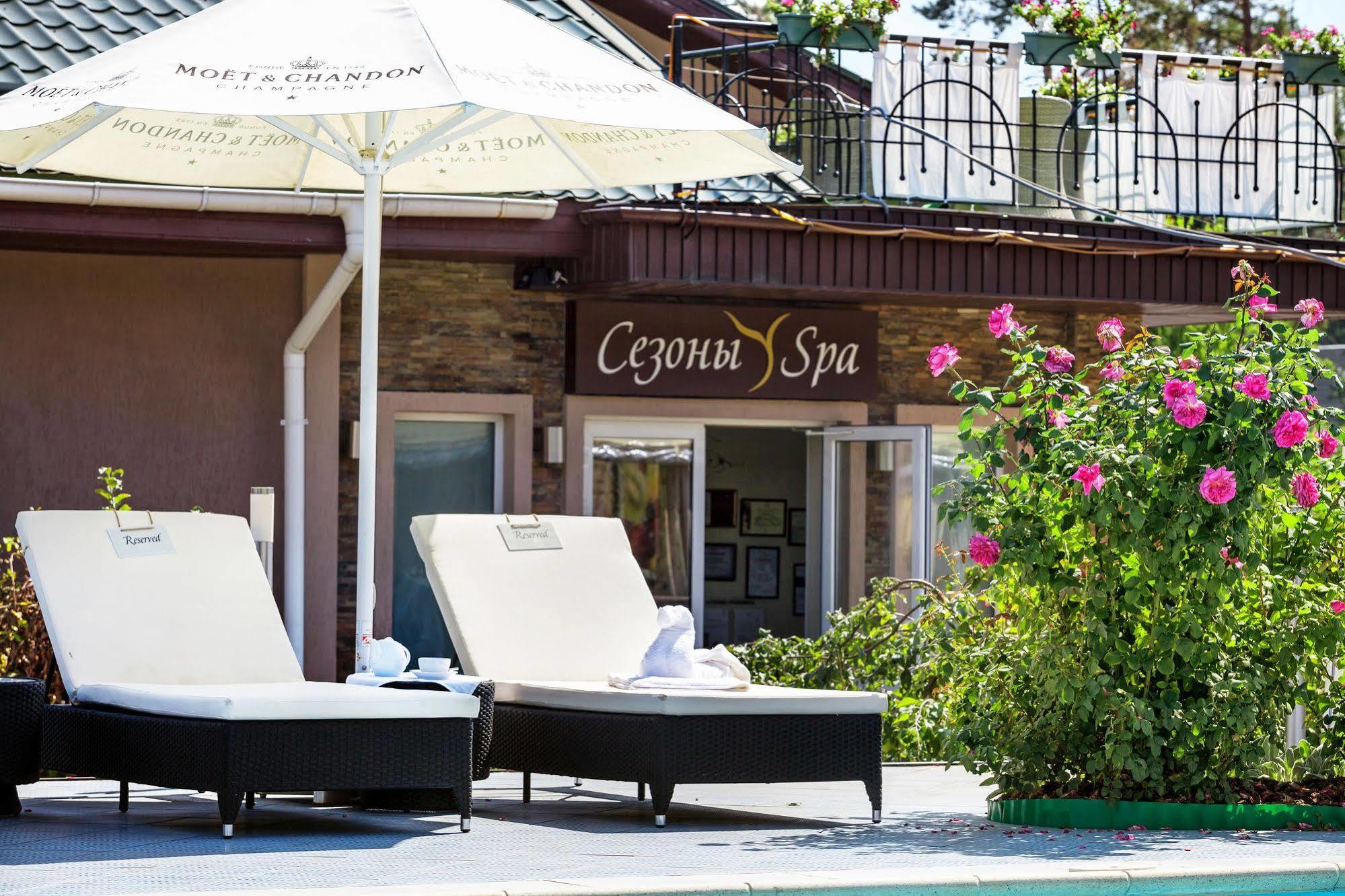 Seasons Spa Boutique Hotel Kozyn Dış mekan fotoğraf